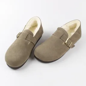 Minimal Flats